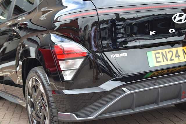 Hyundai KONA 65KWH N LINE ELECTRIC AUTO, PRISTINE EXAMPLE