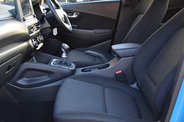 Hyundai KONA 1.0 TURBO SE CONNECT, EXCELLENT EXAMPLE OF THIS EVER POPULAR SUV