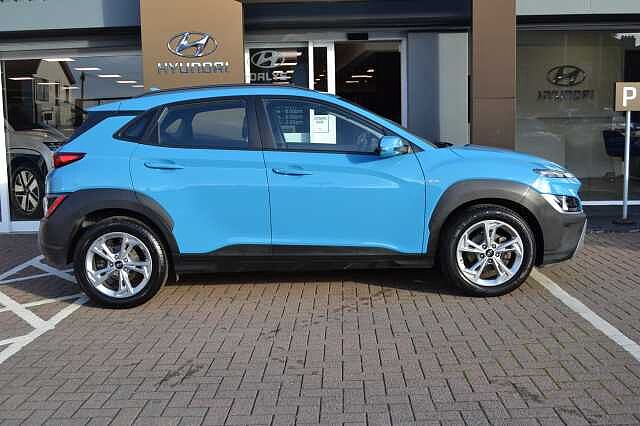 Hyundai KONA 1.0 TURBO SE CONNECT, EXCELLENT EXAMPLE OF THIS EVER POPULAR SUV