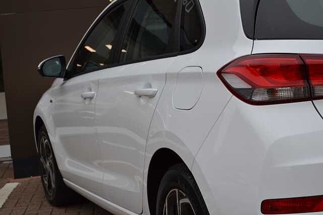 Hyundai i30 1.0T GDi SE CONNECT, 1ST CLASS MINT CONDITION EXAMPLE