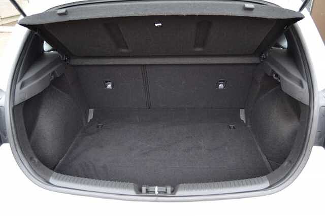 Hyundai i30 1.0T GDi SE CONNECT, 1ST CLASS MINT CONDITION EXAMPLE