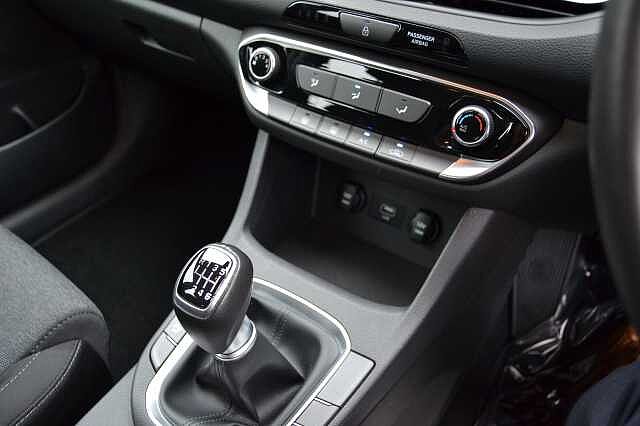 Hyundai i30 1.0T GDi SE CONNECT, 1ST CLASS MINT CONDITION EXAMPLE