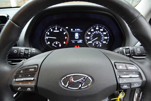 Hyundai i30 1. 0  TGDI SE CONNECT, ANOTHER 1ST CLASS EXAMPLE