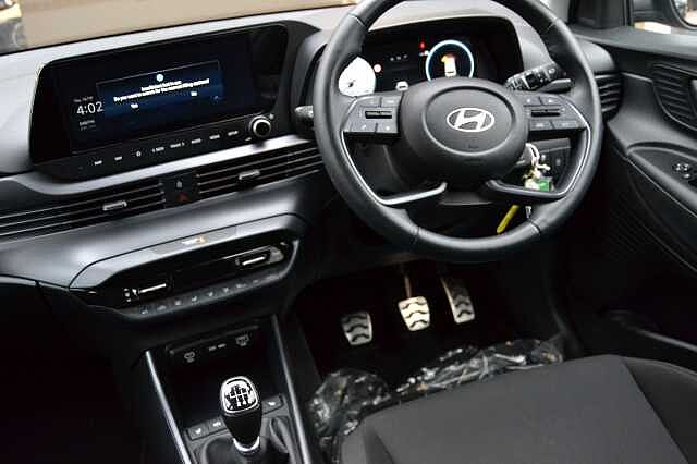 Hyundai BAYON 1.0 TGDi PREMIUM, PRISTINE CONDITION AND HYUNDAI APPROVED