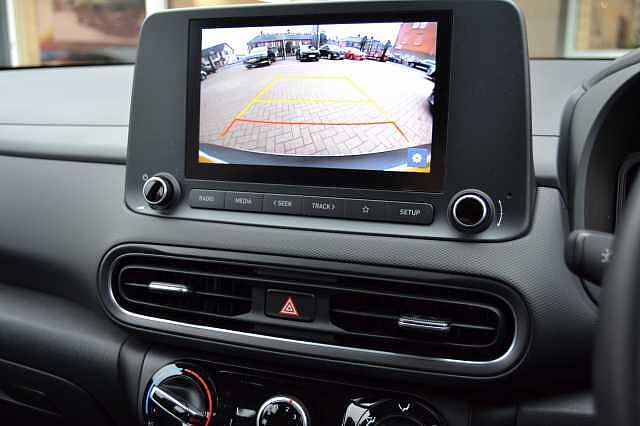 Hyundai KONA 1.0 TGDI SE CONNECT, EXCELLENT CONDITION THROUGHOUT