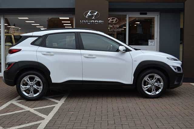 Hyundai KONA 1.0 TGDI SE CONNECT, EXCELLENT CONDITION THROUGHOUT