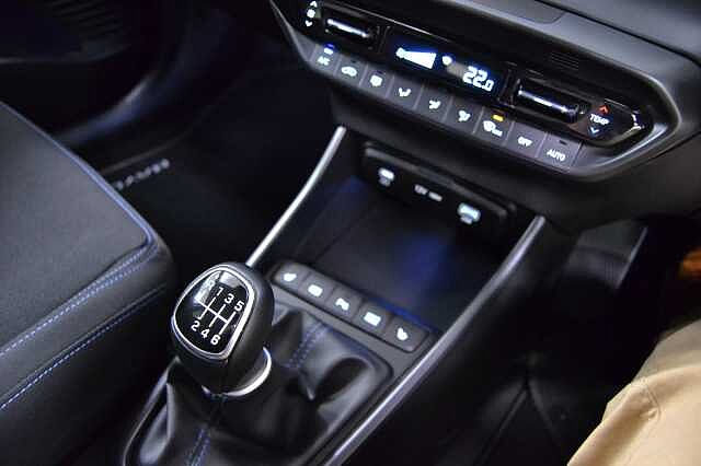 Hyundai BAYON 1.0 TGDI PREMIUM, SUPERB CONDITION AND HYUNDAI H PROMISE APPROVED