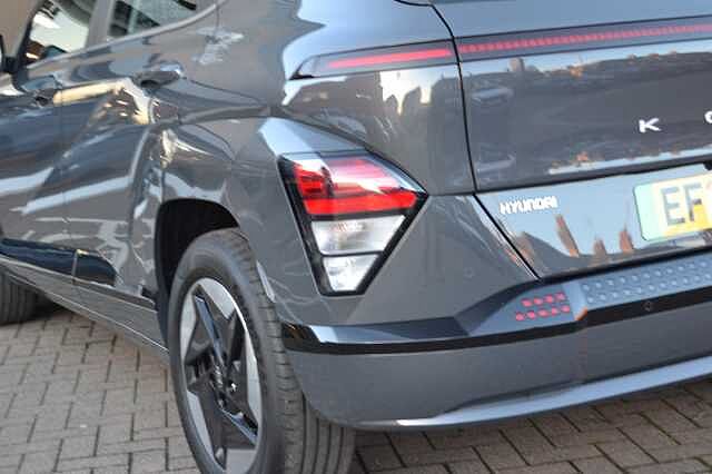 Hyundai KONA 65 KWH ELECTRIC ADVANCE AUTO, SUPERB CAR WITH 7 YEAR BATTERY WARRANTY