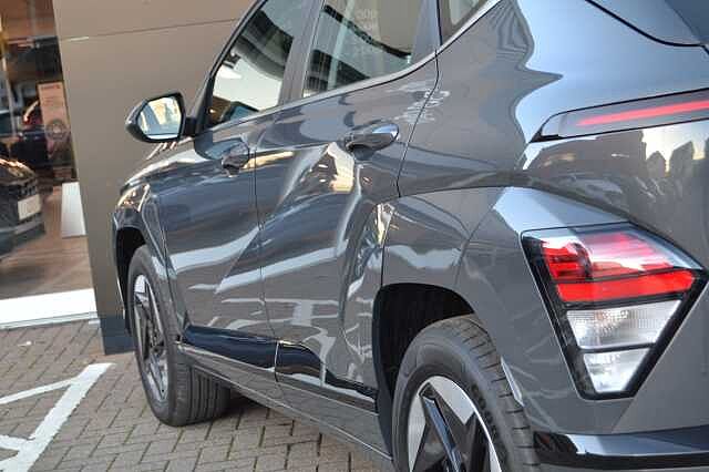 Hyundai KONA 65 KWH ELECTRIC ADVANCE AUTO, SUPERB CAR WITH 7 YEAR BATTERY WARRANTY