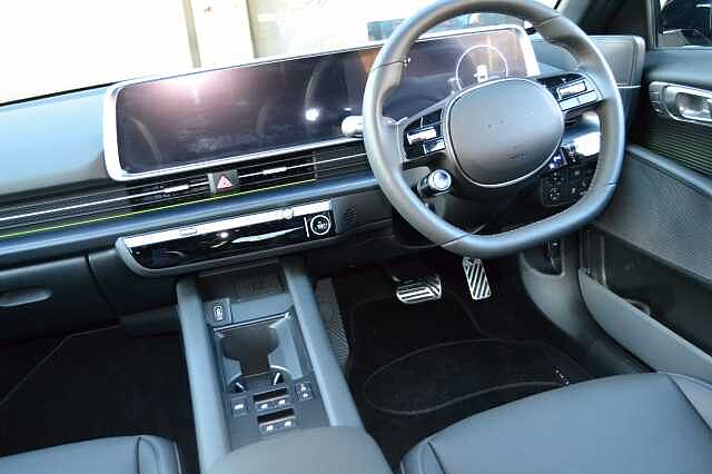 Hyundai IONIQ 6 ULTIMATE 77KWH AUTO,SAVE BIG ON THIS LITERALLY LIKE NEW CAR & ONLY 134 MILES