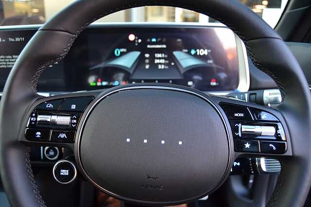 Hyundai IONIQ 6 ULTIMATE 77KWH AUTO,SAVE BIG ON THIS LITERALLY LIKE NEW CAR & ONLY 134 MILES