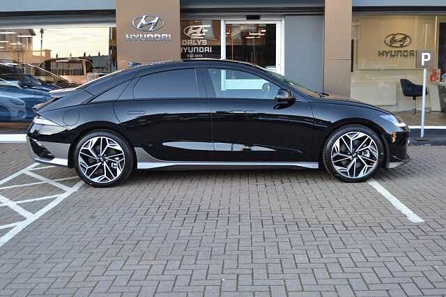 Hyundai IONIQ 6 ULTIMATE 77KWH AUTO,SAVE BIG ON THIS LITERALLY LIKE NEW CAR & ONLY 134 MILES
