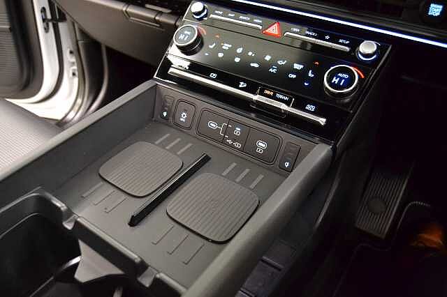 Hyundai SANTA FE 1.6 TGDi Hybrid Calligraphy 5dr 4WD Auto