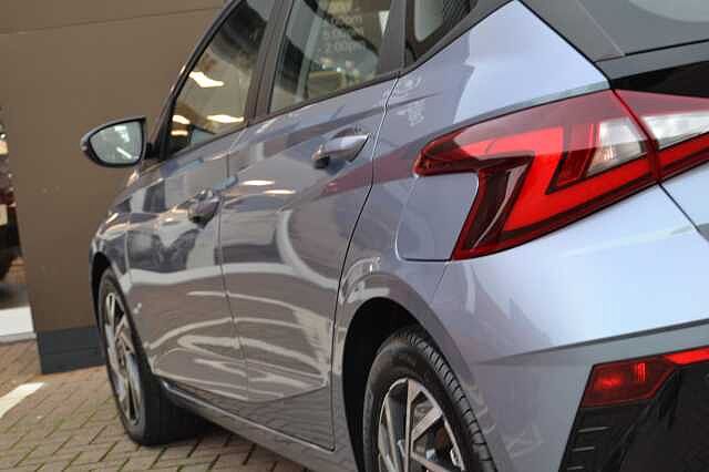 Hyundai i20 1.0T GDI ADVANCE, SUPERB EXAMPLE, 2025 REGISTERED