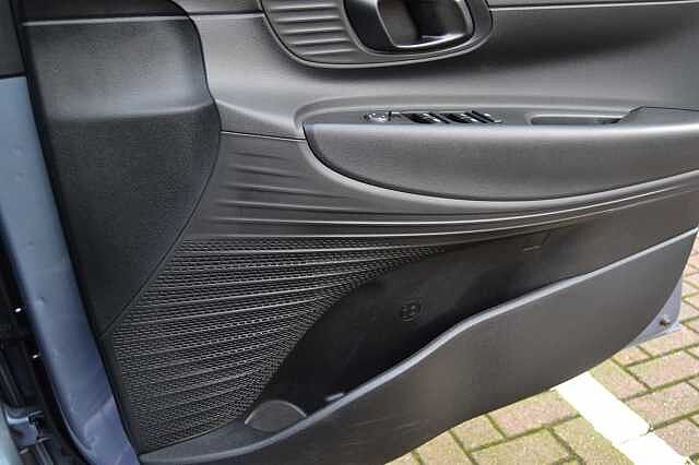 Hyundai i20 1.0T GDI ADVANCE, SUPERB EXAMPLE, 2025 REGISTERED