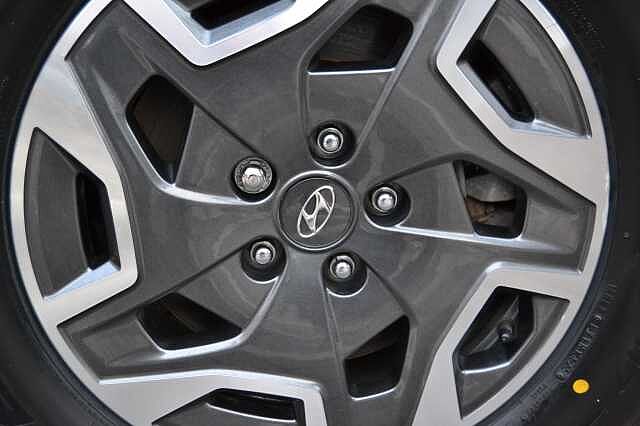 Hyundai SANTA FE 1.6 TGDI HYBRID 4WD AUTO PREMIUM, SUPERB EXAMPLE 7 SEATER AUTO 4X4