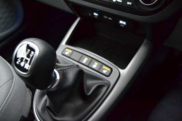 Hyundai i10 1.0 PREMIUM NAV, PHENOMENAL CONDITION WITH ONLY 7,503 MILES