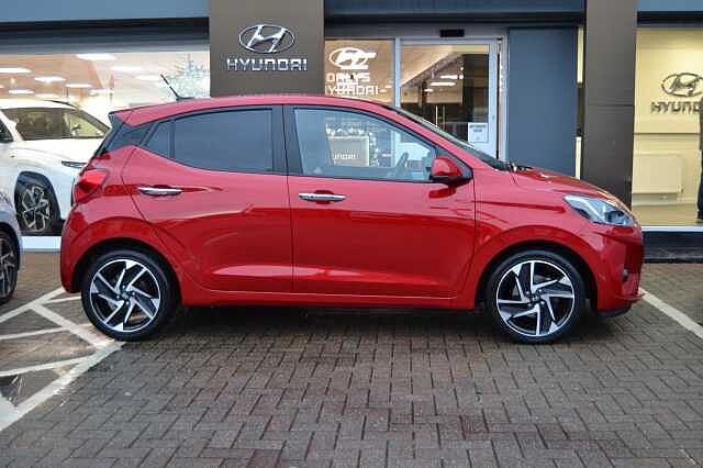 Hyundai i10 1.0 PREMIUM NAV, PHENOMENAL CONDITION WITH ONLY 7,503 MILES