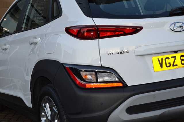 Hyundai KONA 1.0 TGDI SE CONNECT, PRISTINE NEARLY NEW CONDITION WITH ONLY 13,518 MILES