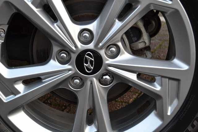 Hyundai KONA 1.0 TGDI SE CONNECT, PRISTINE NEARLY NEW CONDITION WITH ONLY 13,518 MILES