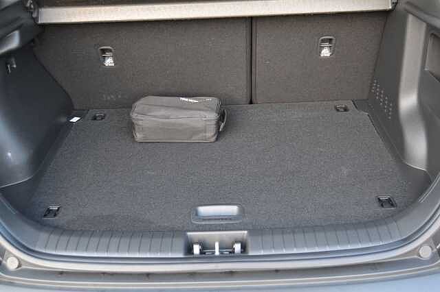 Hyundai KONA 1.0 TGDI SE CONNECT, PRISTINE NEARLY NEW CONDITION WITH ONLY 13,518 MILES