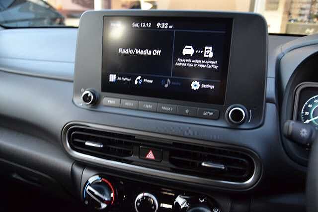 Hyundai KONA 1.0 TGDI SE CONNECT, PRISTINE NEARLY NEW CONDITION WITH ONLY 13,518 MILES