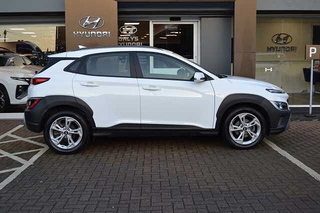 Hyundai KONA 1.0 TGDI SE CONNECT, PRISTINE NEARLY NEW CONDITION WITH ONLY 13,518 MILES