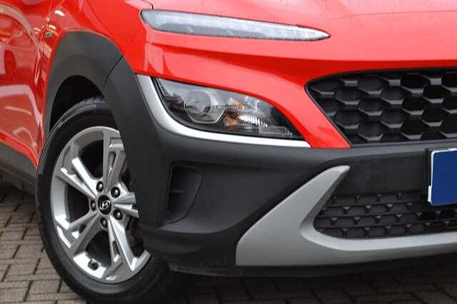 Hyundai KONA 1.0 TGDI SE CONNECT, SUPERB CONDITON WITH CAMERA AND CARPLAY