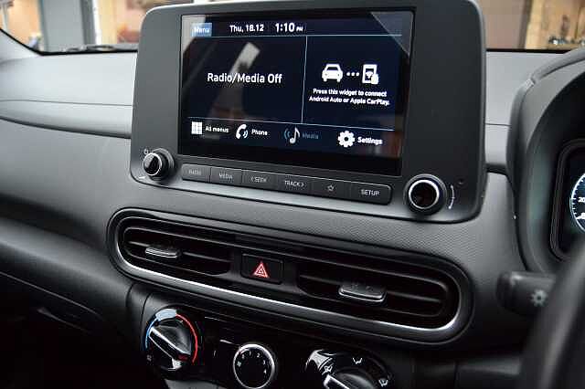 Hyundai KONA 1.0 TGDI SE CONNECT, SUPERB CONDITON WITH CAMERA AND CARPLAY