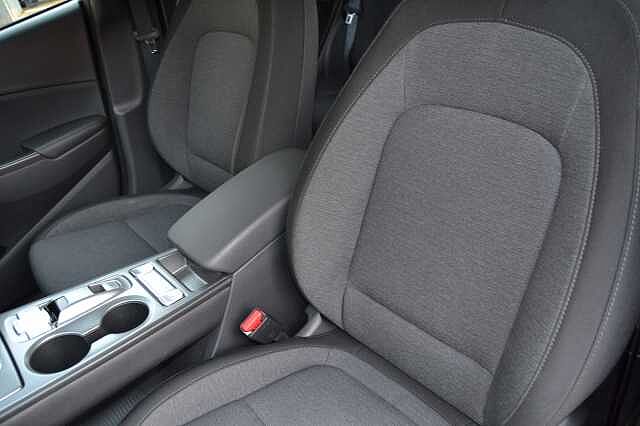 Hyundai KONA 64KWH ELECTRIC PREMIUM AUTO IN FIRST CLASS CONDITION, 5 YEAR WARRANTY AVAILABLE