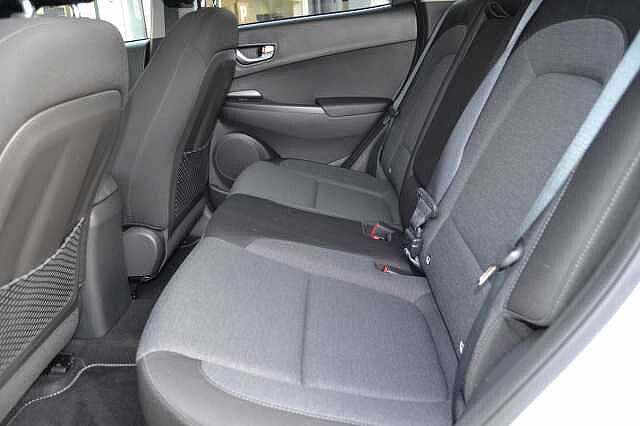 Hyundai KONA 64KWH ELECTRIC PREMIUM AUTO IN FIRST CLASS CONDITION, 5 YEAR WARRANTY AVAILABLE