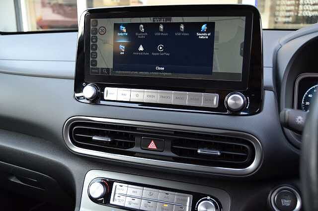 Hyundai KONA 64KWH ELECTRIC PREMIUM AUTO IN FIRST CLASS CONDITION, 5 YEAR WARRANTY AVAILABLE