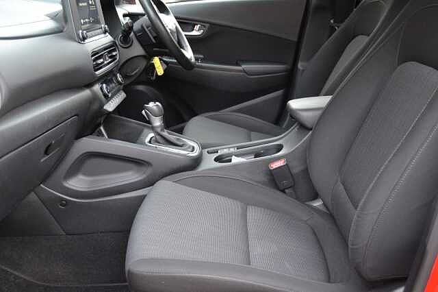 Hyundai KONA 1.6 GDI HYBRID AUTO SE CONNECT, SUPERB EXAMPLE OF THIS SELF CHARGING HYBRID