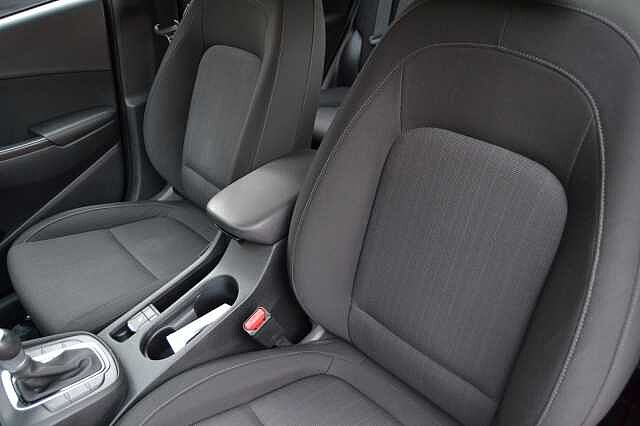 Hyundai KONA 1.6 GDI HYBRID AUTO SE CONNECT, SUPERB EXAMPLE OF THIS SELF CHARGING HYBRID