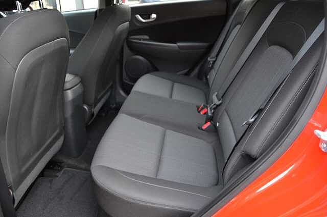 Hyundai KONA 1.6 GDI HYBRID AUTO SE CONNECT, SUPERB EXAMPLE OF THIS SELF CHARGING HYBRID