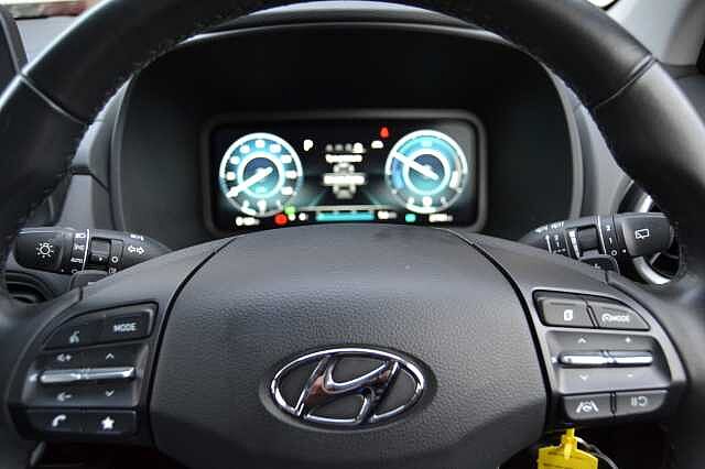 Hyundai KONA 1.6 GDI HYBRID AUTO SE CONNECT, SUPERB EXAMPLE OF THIS SELF CHARGING HYBRID