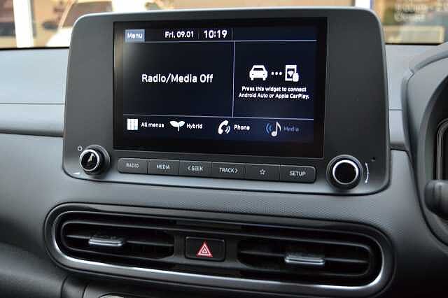 Hyundai KONA 1.6 GDI HYBRID AUTO SE CONNECT, SUPERB EXAMPLE OF THIS SELF CHARGING HYBRID