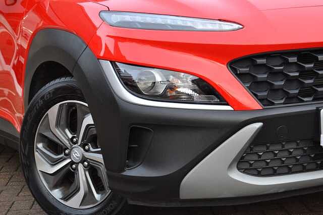 Hyundai KONA 1.6 GDI HYBRID AUTO SE CONNECT, SUPERB EXAMPLE OF THIS SELF CHARGING HYBRID