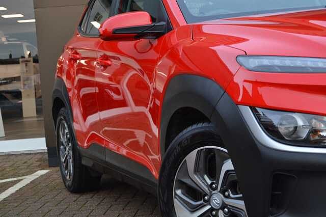 Hyundai KONA 1.6 GDI HYBRID AUTO SE CONNECT, SUPERB EXAMPLE OF THIS SELF CHARGING HYBRID