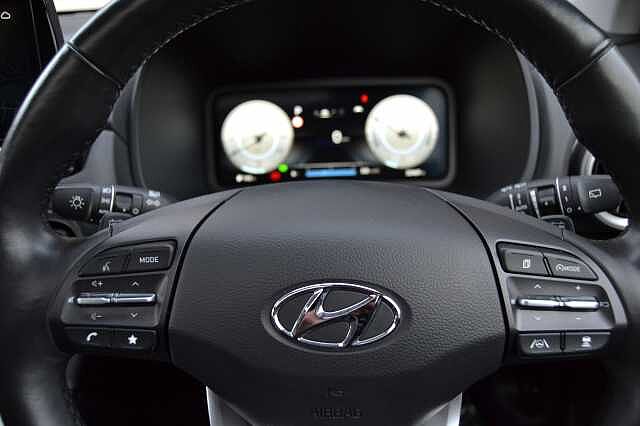 Hyundai KONA ELECTRIC 64KWH ULTIMATE AUTO, STUNNING EXAMPLE