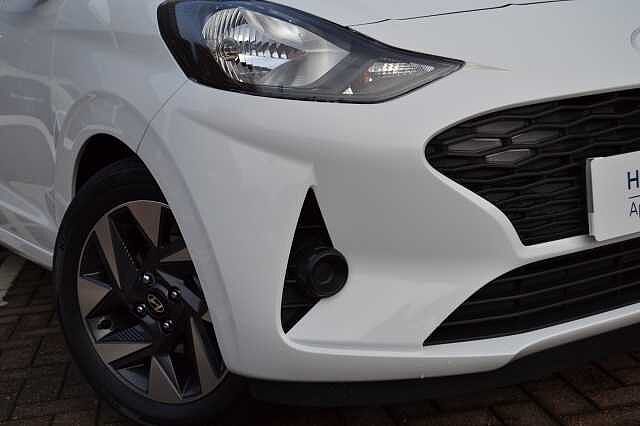 Hyundai i10 1.0 ADVANCE 5 DOOR, PRE REG DELIVERY MILES 5 YEAR WARRANTY