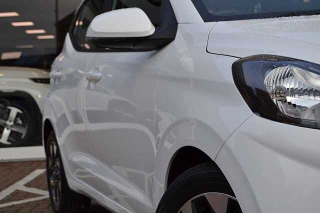 Hyundai i10 1.0 ADVANCE 5 DOOR, PRE REG DELIVERY MILES 5 YEAR WARRANTY