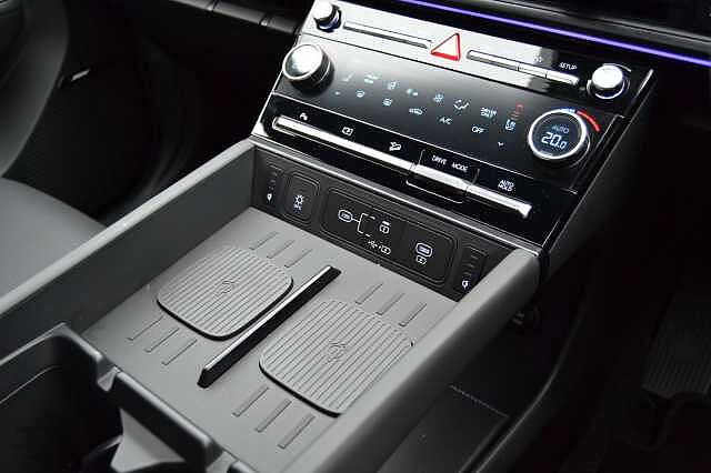 Hyundai SANTA FE 1.6 T CALLIGRAPHY AUTO SELF CHARGING HYBRID, TOP OF THE RANGE JEEP