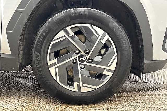 Hyundai TUCSON 1.6T Advance 5dr