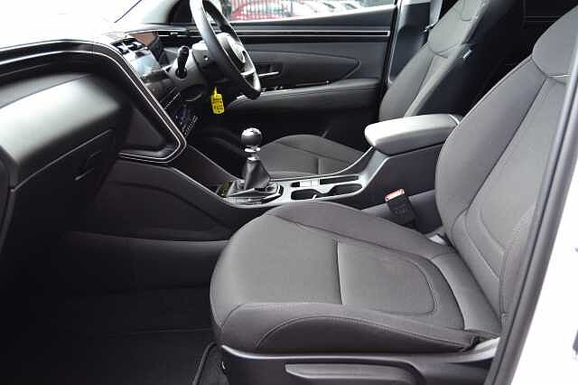 Hyundai TUCSON 1.6 TGDI SE CONNECT, SUPERB UNBLEMISHED EXAMPLE WITH ONLY 3970 MILES