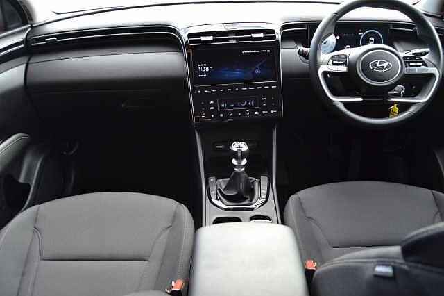Hyundai TUCSON 1.6 TGDI SE CONNECT, SUPERB UNBLEMISHED EXAMPLE WITH ONLY 3970 MILES