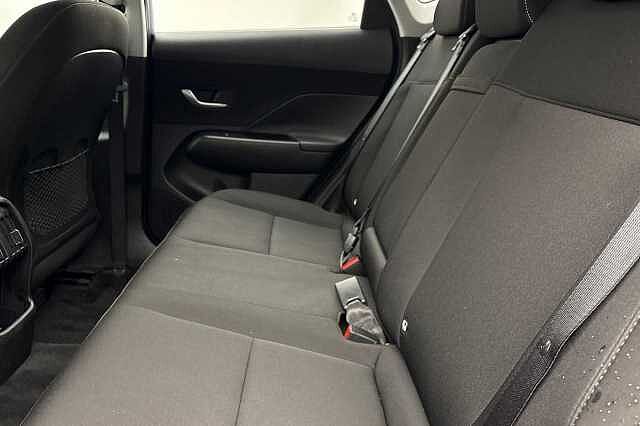 Hyundai KONA 1.6T 138 Advance 5dr