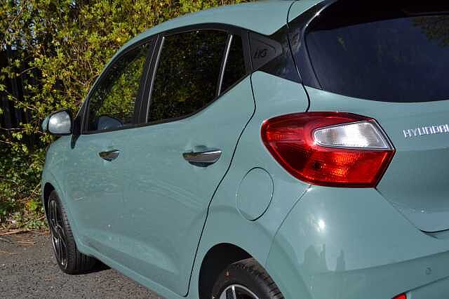 Hyundai i10 1.2 PREMIUM, DELIVERY MILEAGE, PERFECT AS NEW CONDITION