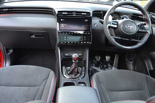 Hyundai TUCSON 1.6 TGDI N LINE S, STUNNING EXAMPLE OF THIS SPORTY SUV Engine Red