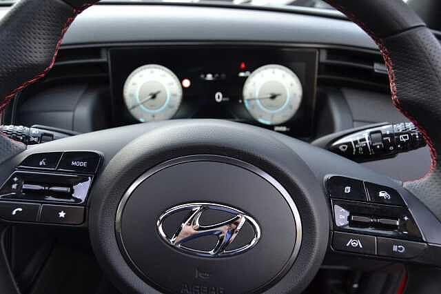 Hyundai TUCSON 1.6 TGDI N LINE S, STUNNING EXAMPLE OF THIS SPORTY SUV Engine Red